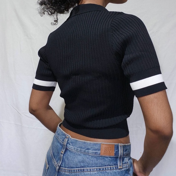 Black crop top tee - Picture 3 of 4